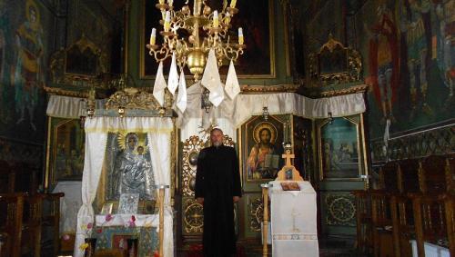 Interiorul bisericii