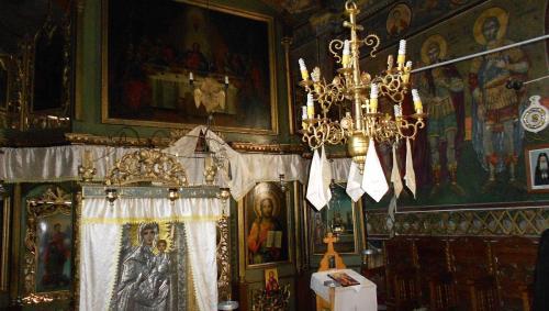 Interiorul bisericii